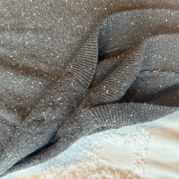 Gray Turtleneck funky sleeve oversized Sweater size M soft B8 - Picture 9 of 12